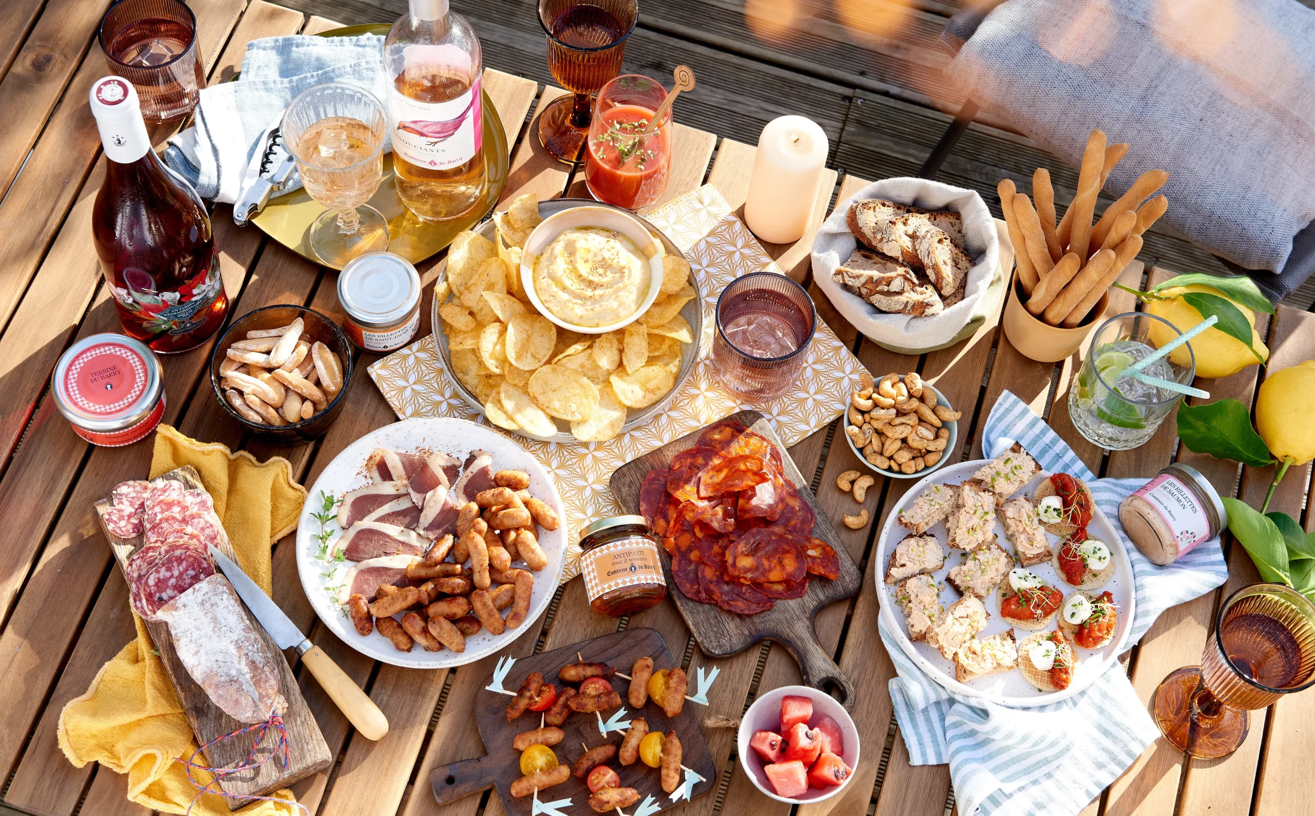 Aperitif_entre_amis_basse_def_cadre